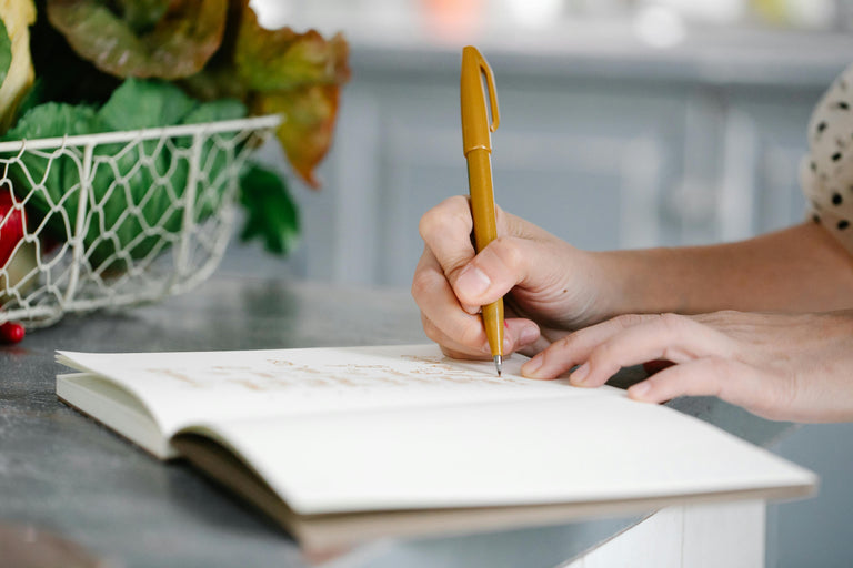 Food Journaling for IBS: Unlocking Triggers and Enhancing Well-being